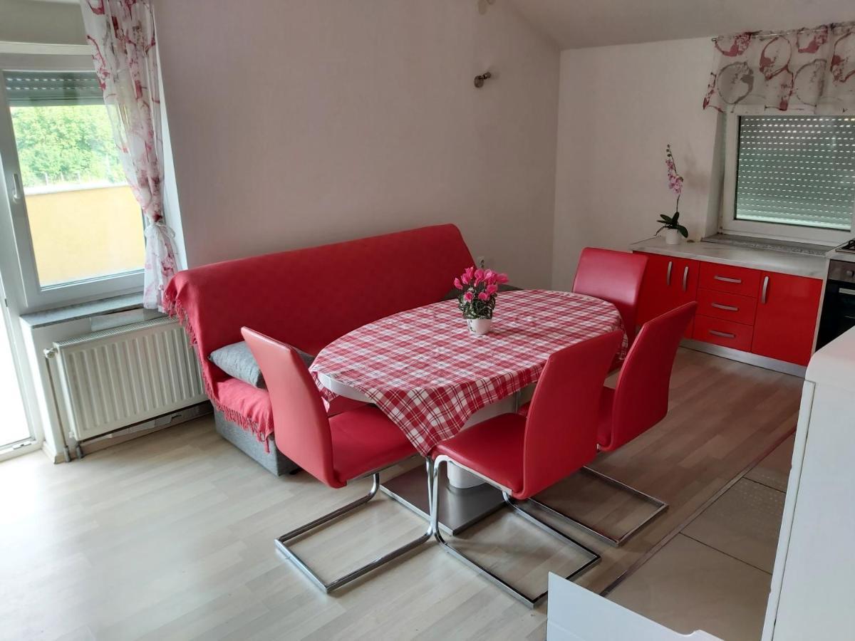 Jezdovec Apartments Krapec3 מראה חיצוני תמונה